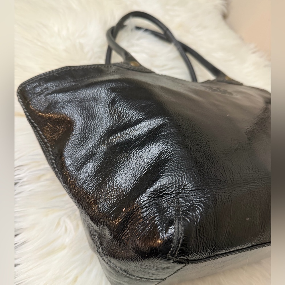 Coach #12362 Shiny Black Leather Tote - Picture 5 of 14